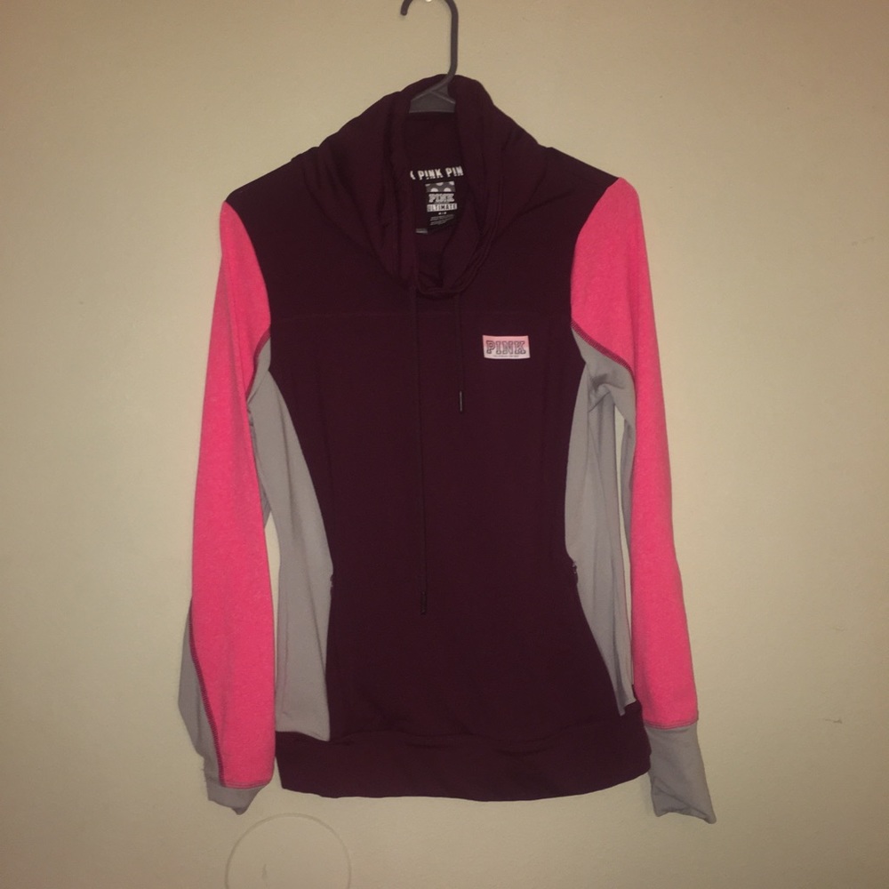 *NEW*PINK VICTORIA SECRET ULTIMATE HOODIE SIZE M🛍